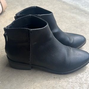 Universal Thread Ankle Boots